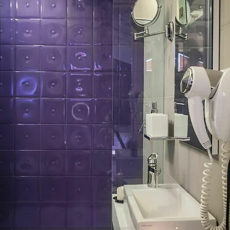 Neverfull Boutique מלון 2*